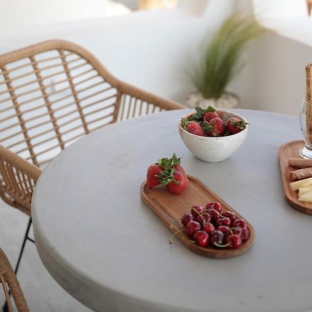 Hora Seaside Suites Naxos City Екстер'єр фото