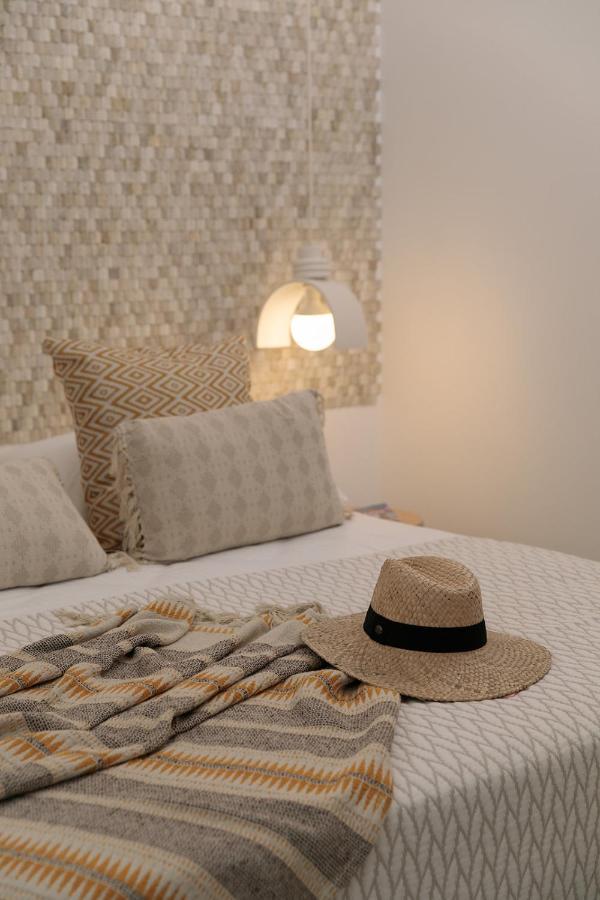 Hora Seaside Suites Naxos City Екстер'єр фото